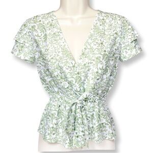 EUC Sweet Rain Tie Front Top